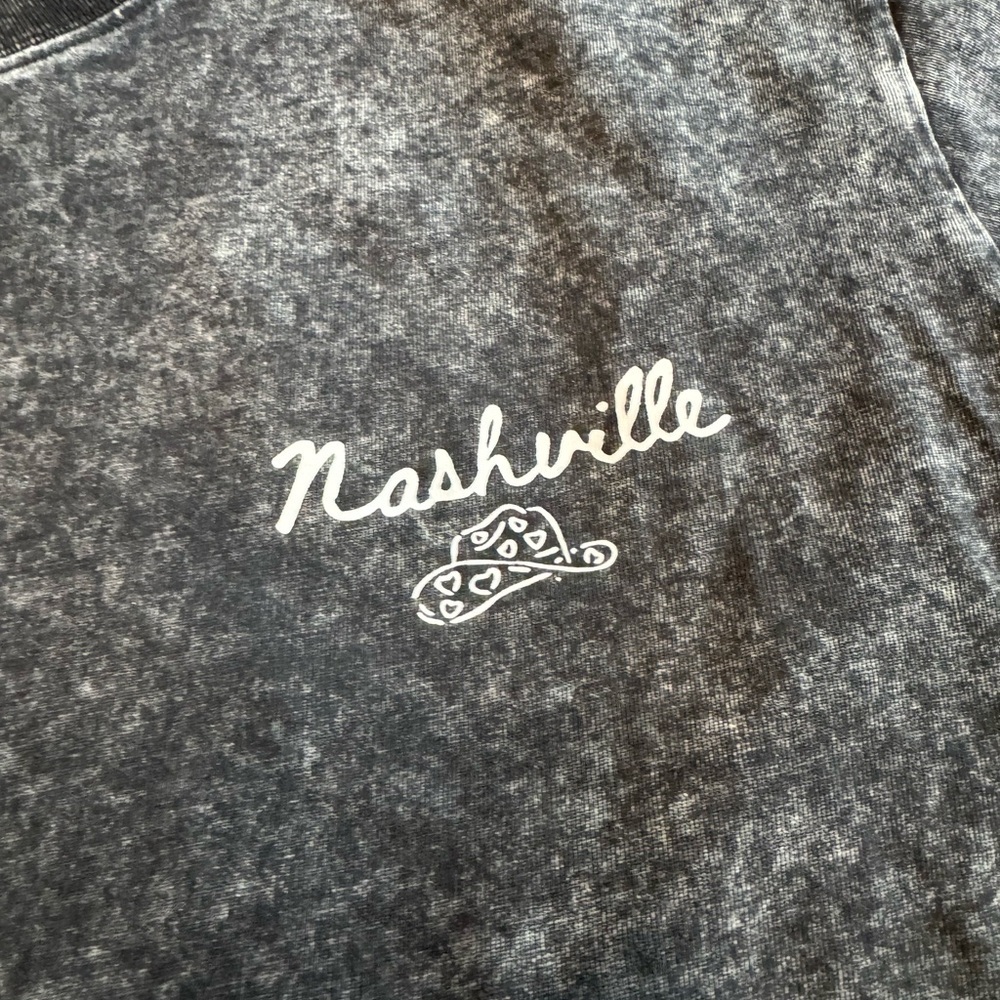 Nashville Cowgirls Club Tee, women’s size medium - Picture 3 of 7